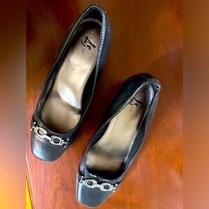 Black Wide Width Wedge